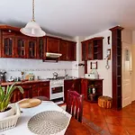 Podgorska Comfort By Bookinghost شقة غدينيا
