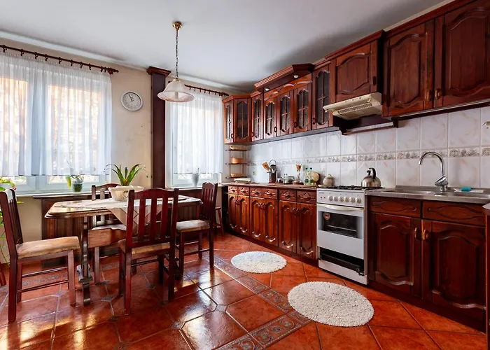 Apartment Podgorska Comfort By Bookinghost