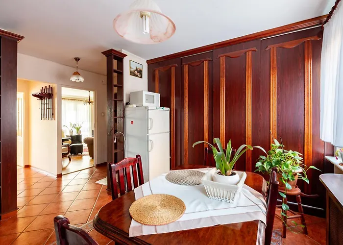 Podgorska Comfort By Bookinghost